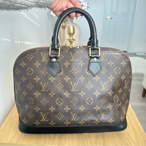 ✅AUTHENTIC✅LOUIS VUITTON ALMA PM - Picture 2 of 14